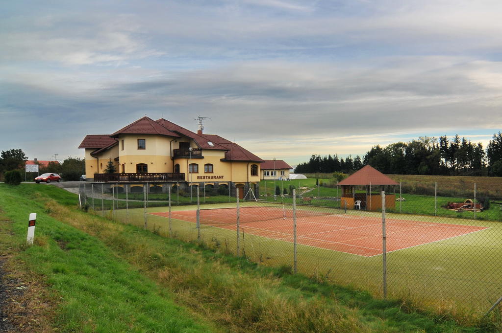 Penzion Stary Dvur Nove Dvory  Exterior photo