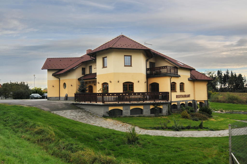 Penzion Stary Dvur Nove Dvory  Exterior photo